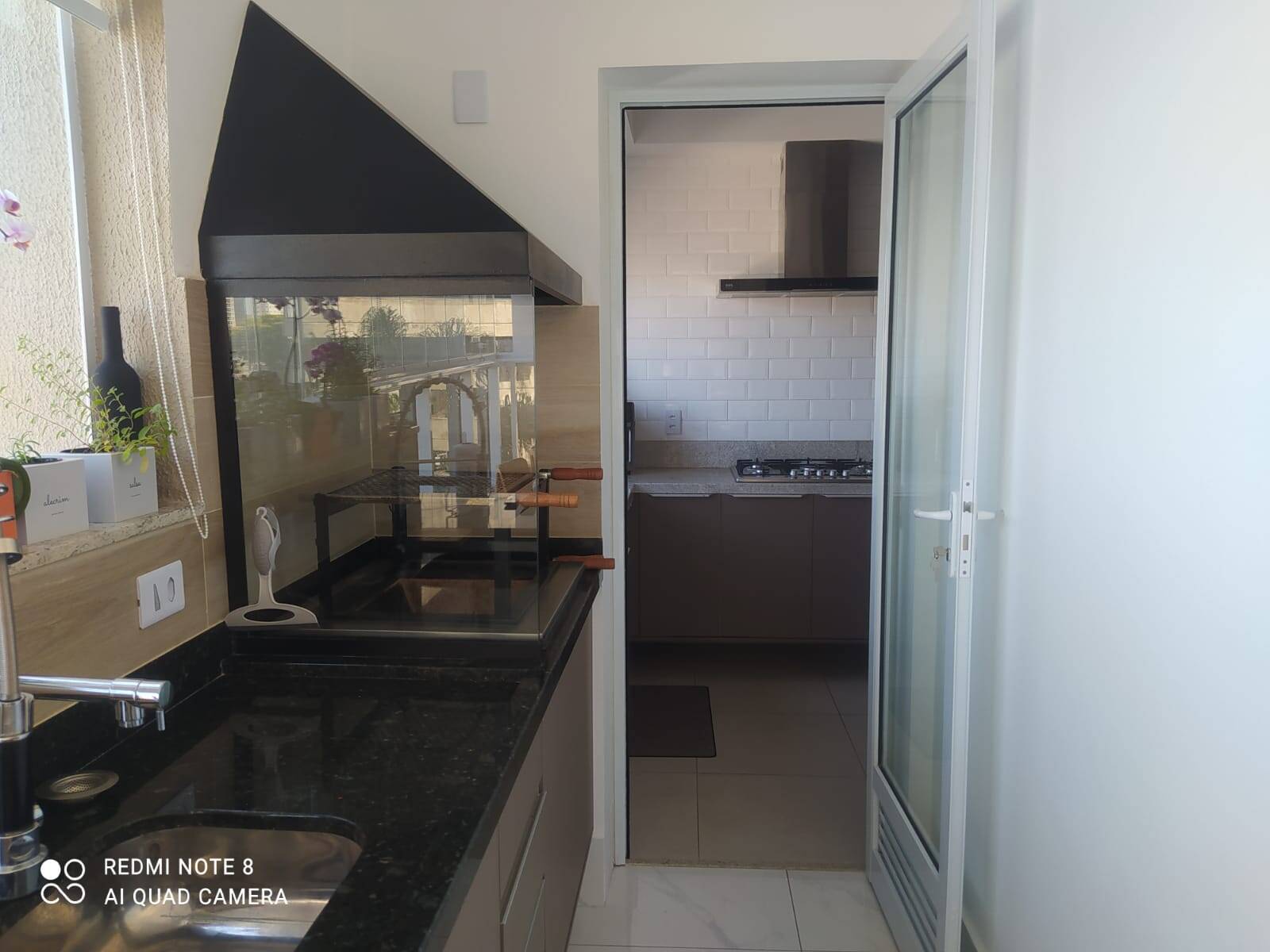 Apartamento à venda com 3 quartos, 164m² - Foto 3