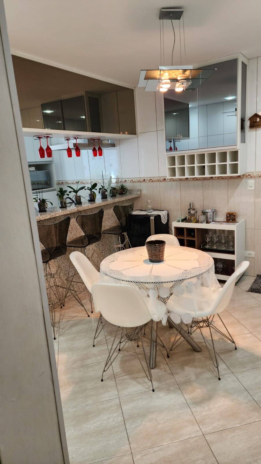 Casa à venda com 3 quartos, 248m² - Foto 2