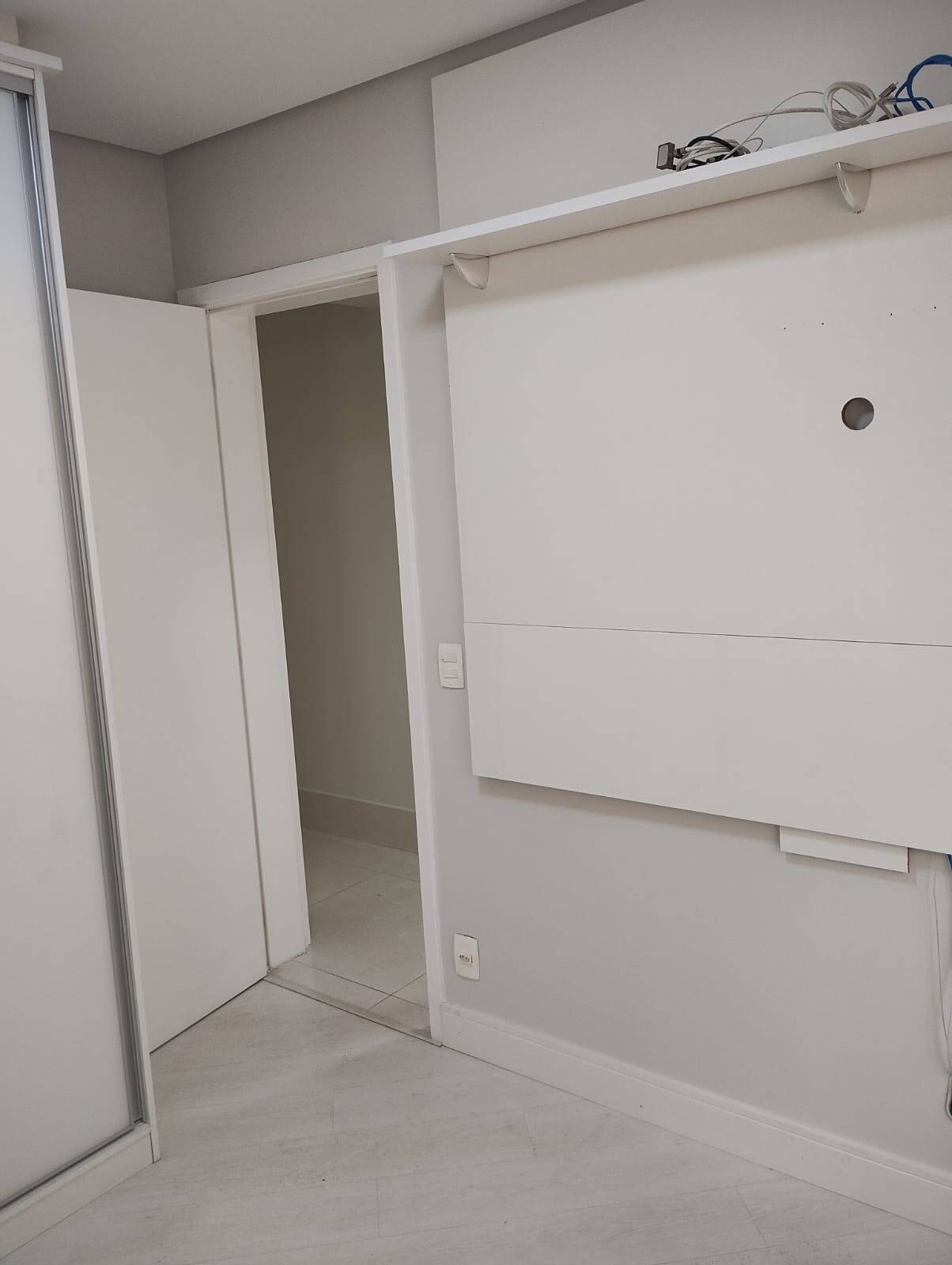 Apartamento à venda com 3 quartos, 107m² - Foto 18