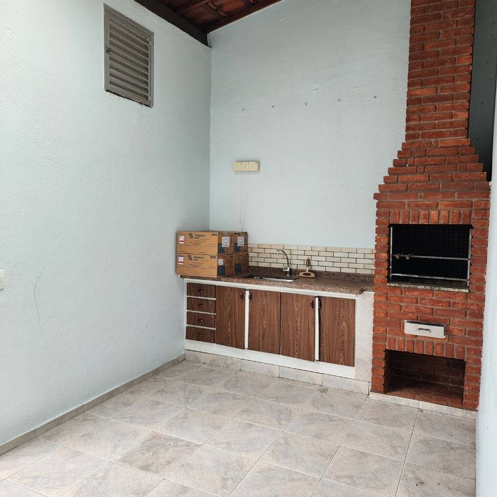 Casa à venda com 3 quartos, 210m² - Foto 27