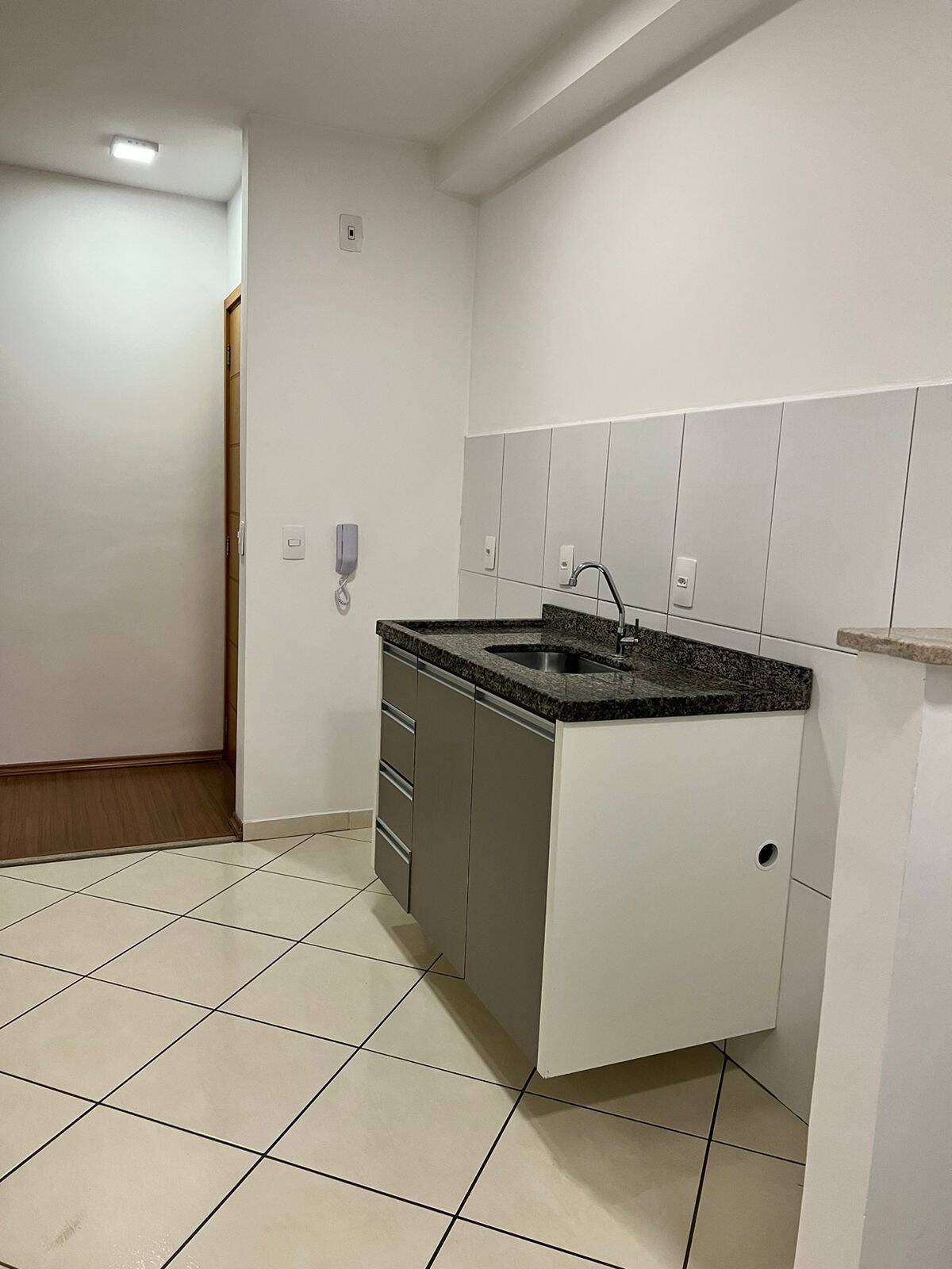 Apartamento à venda com 2 quartos, 50m² - Foto 4