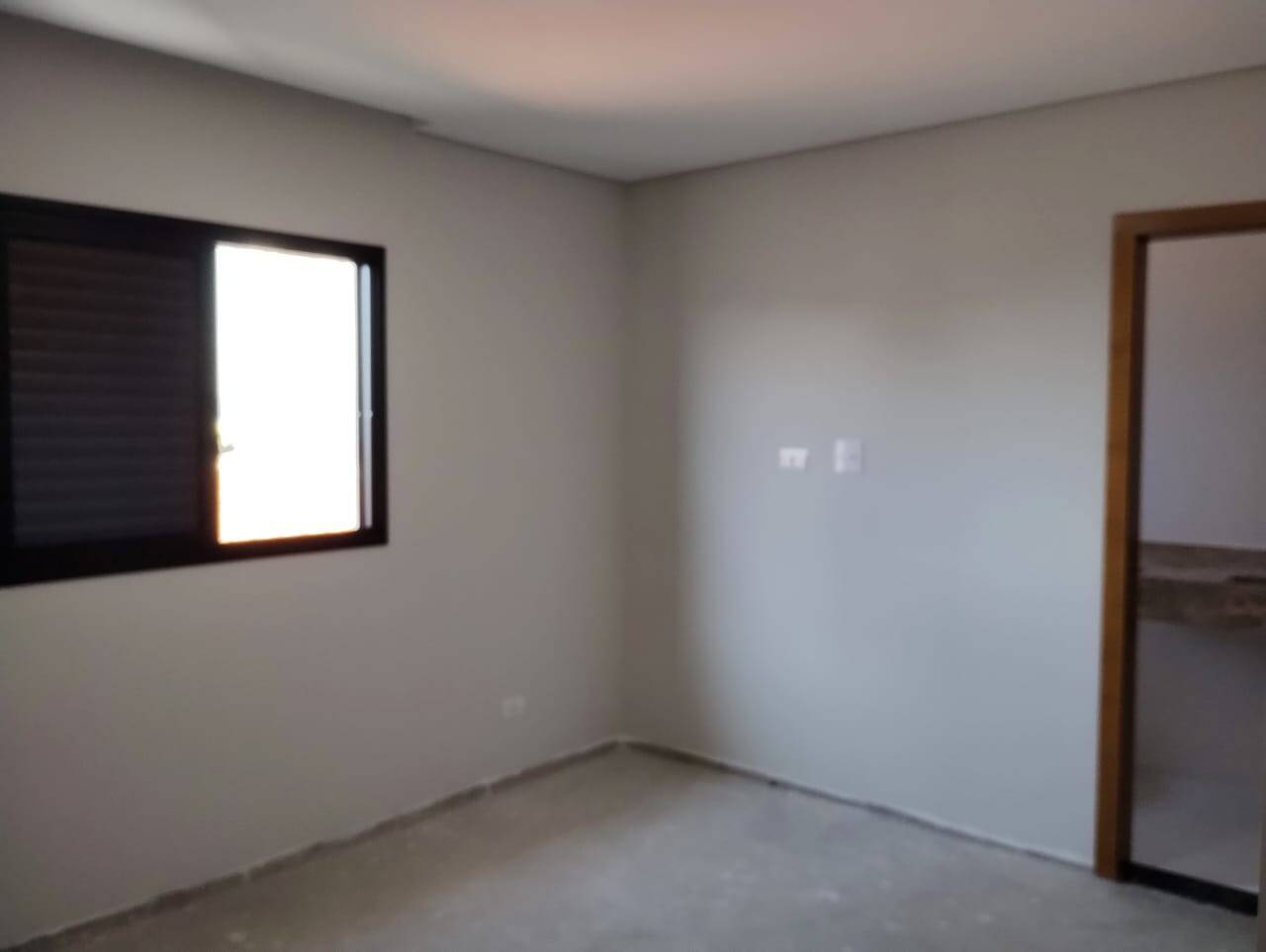 Casa à venda com 4 quartos, 166m² - Foto 4