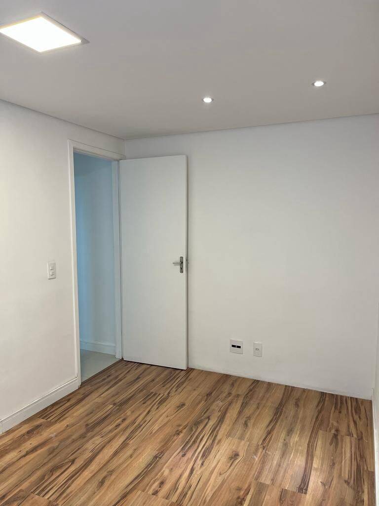 Apartamento à venda com 2 quartos, 45m² - Foto 12