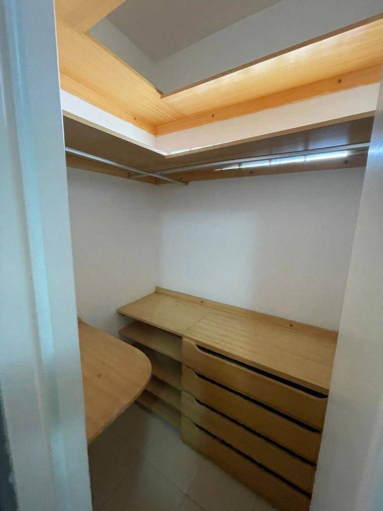 Casa à venda com 4 quartos, 270m² - Foto 11