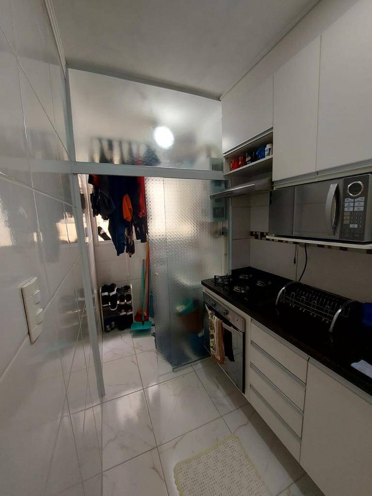 Apartamento à venda com 2 quartos, 49m² - Foto 2