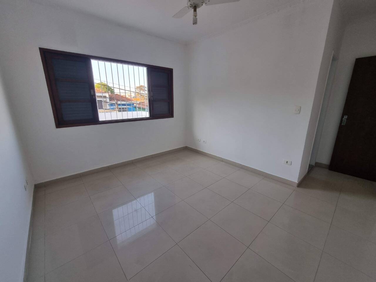 Casa à venda com 3 quartos, 210m² - Foto 10