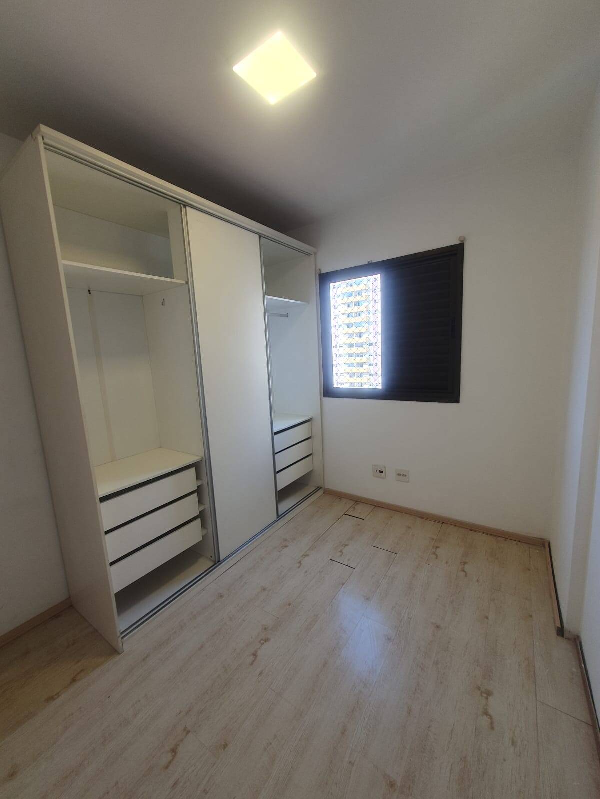 Apartamento à venda com 3 quartos, 65m² - Foto 17