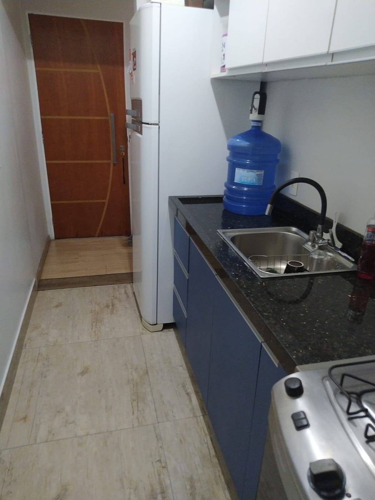 Apartamento à venda com 3 quartos, 67m² - Foto 2