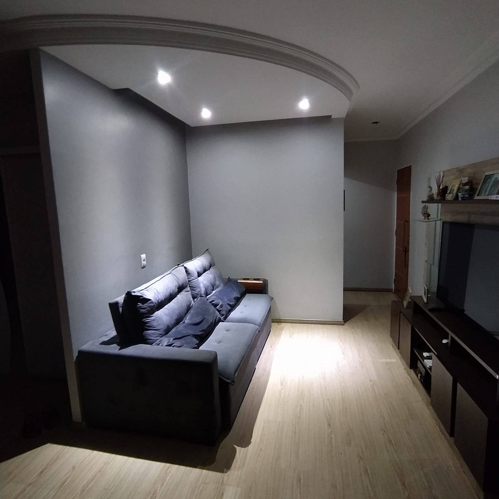 Apartamento à venda com 3 quartos, 67m² - Foto 1