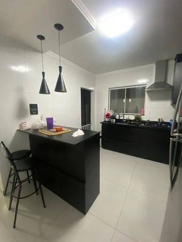 Casa à venda com 3 quartos, 140m² - Foto 2