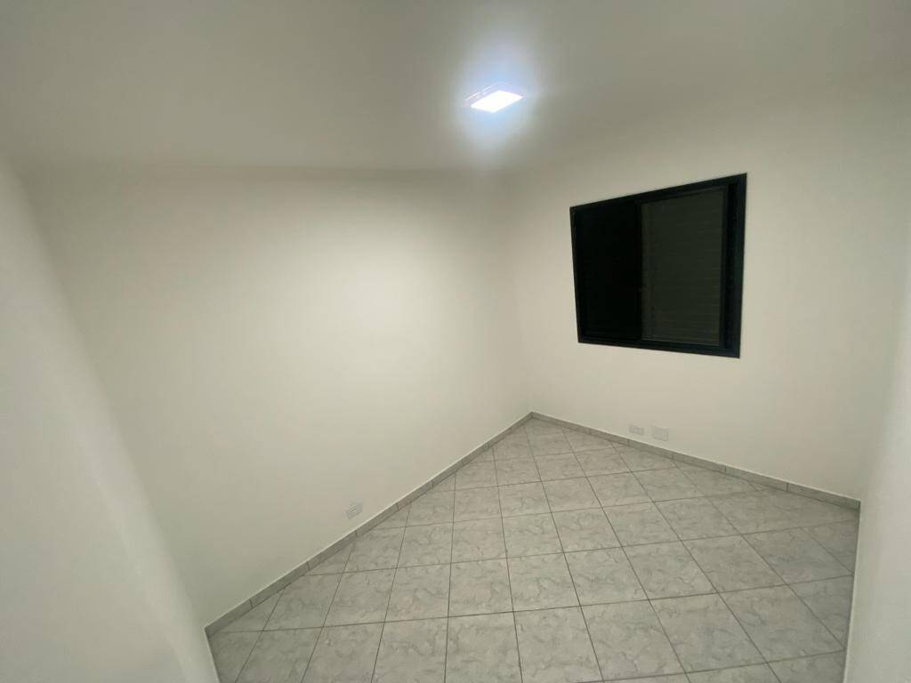 Apartamento à venda com 2 quartos, 47m² - Foto 2