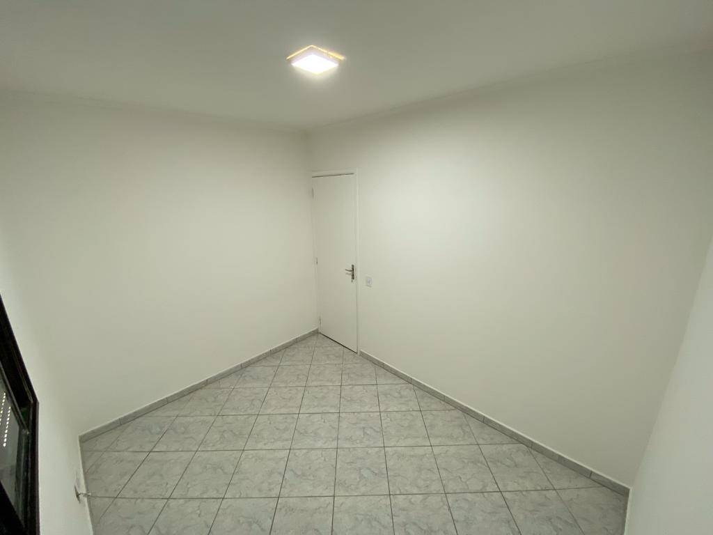 Apartamento à venda com 2 quartos, 47m² - Foto 11