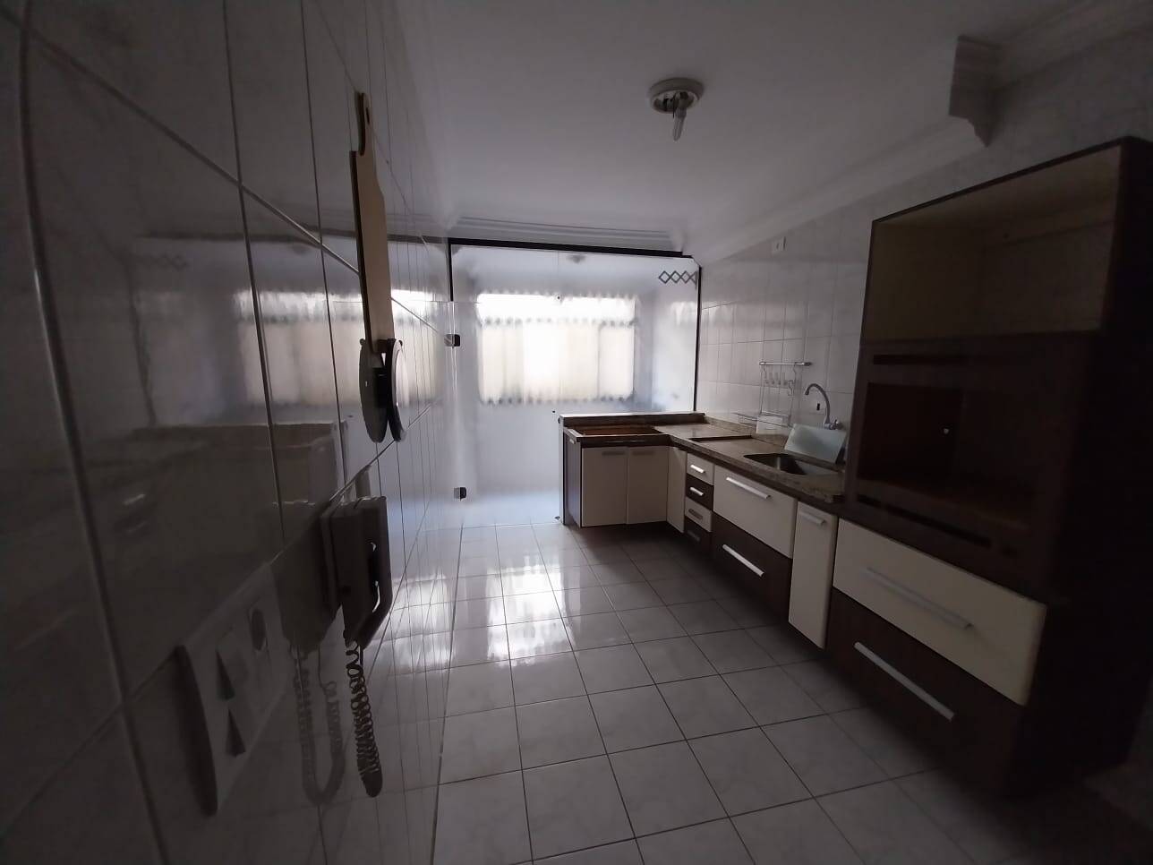 Apartamento à venda com 2 quartos, 100m² - Foto 1