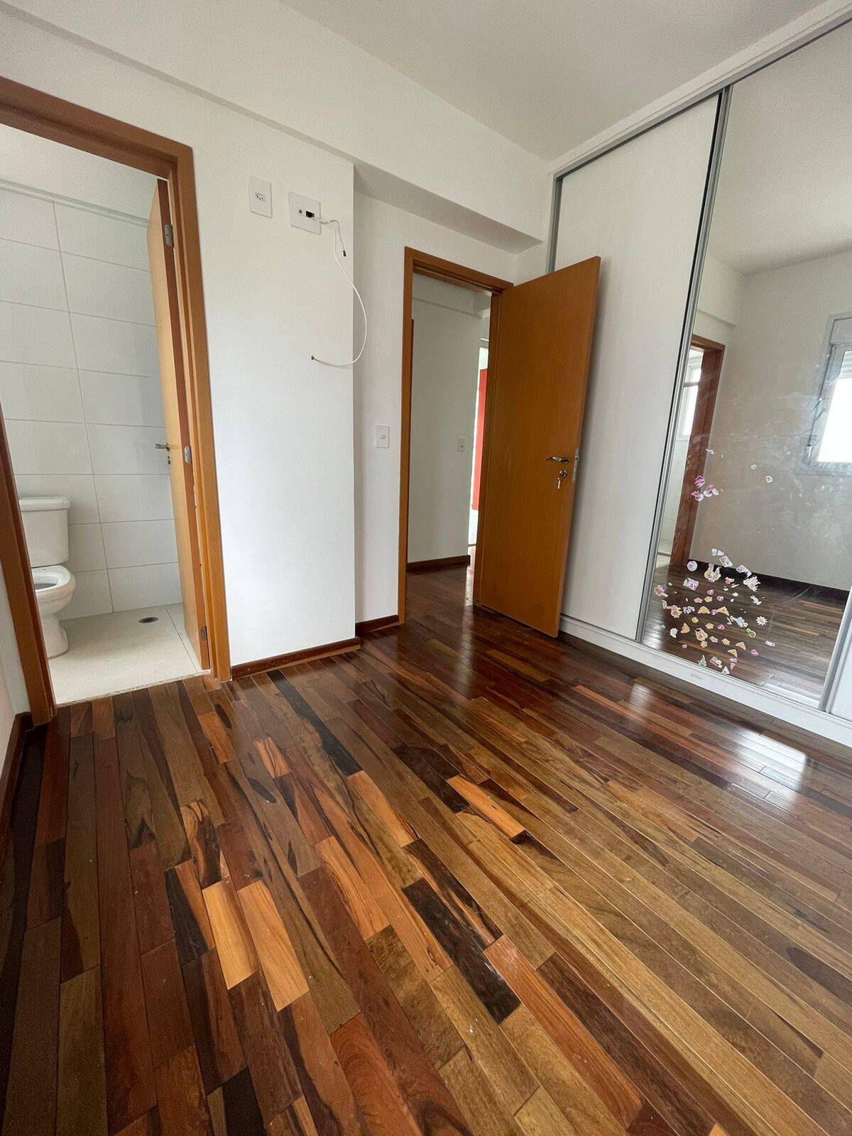 Apartamento à venda com 2 quartos, 78m² - Foto 11