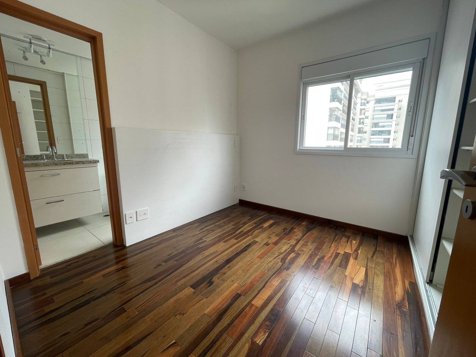 Apartamento à venda com 2 quartos, 78m² - Foto 20