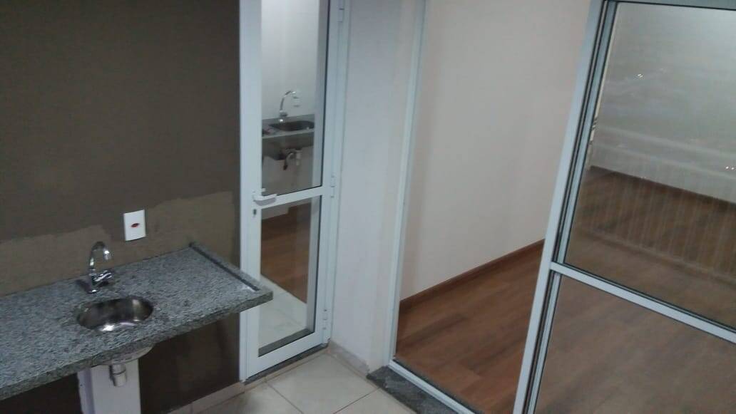 Apartamento à venda com 2 quartos, 70m² - Foto 7