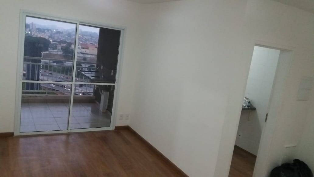 Apartamento à venda com 2 quartos, 70m² - Foto 3