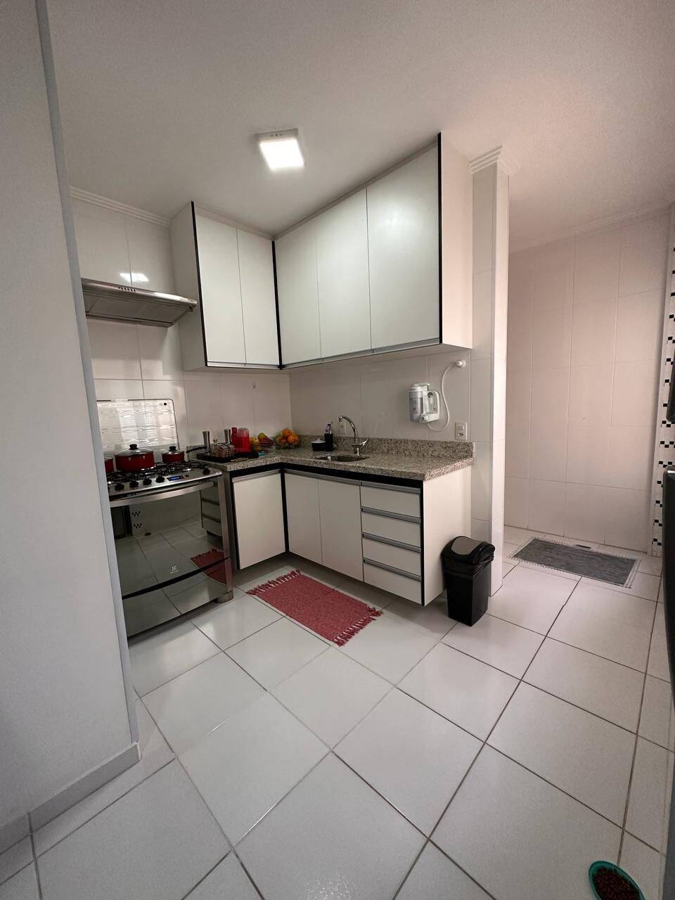 Apartamento à venda com 3 quartos, 82m² - Foto 2