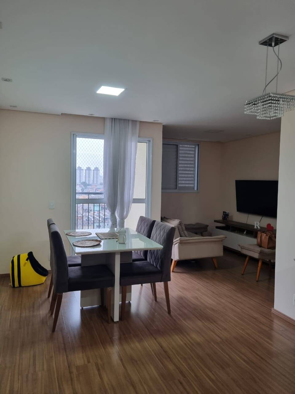 Apartamento à venda com 3 quartos, 60m² - Foto 1