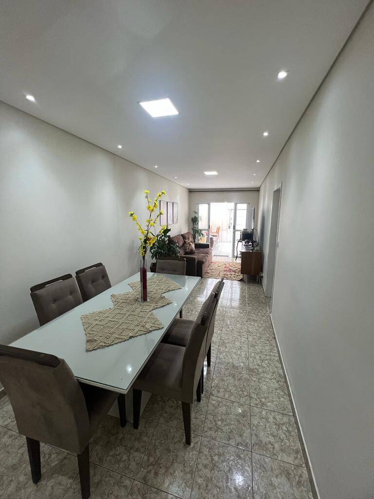 Casa à venda com 2 quartos, 155m² - Foto 4