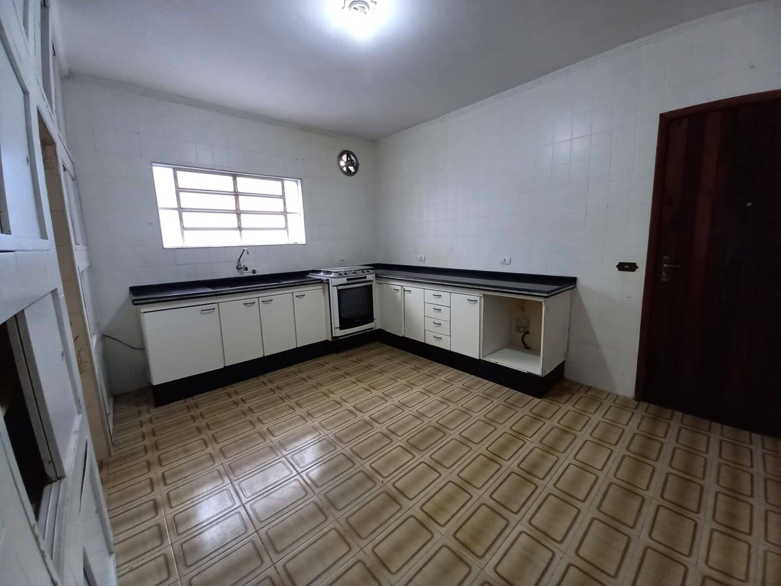 Casa à venda com 3 quartos, 195m² - Foto 7