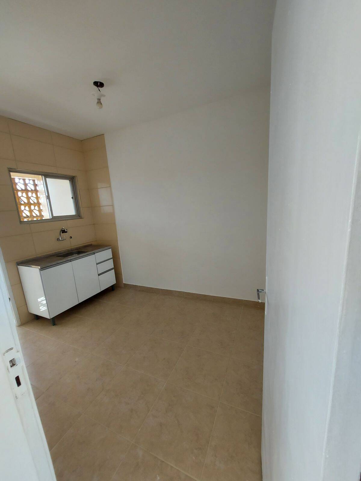 Apartamento à venda com 1 quarto, 46m² - Foto 5