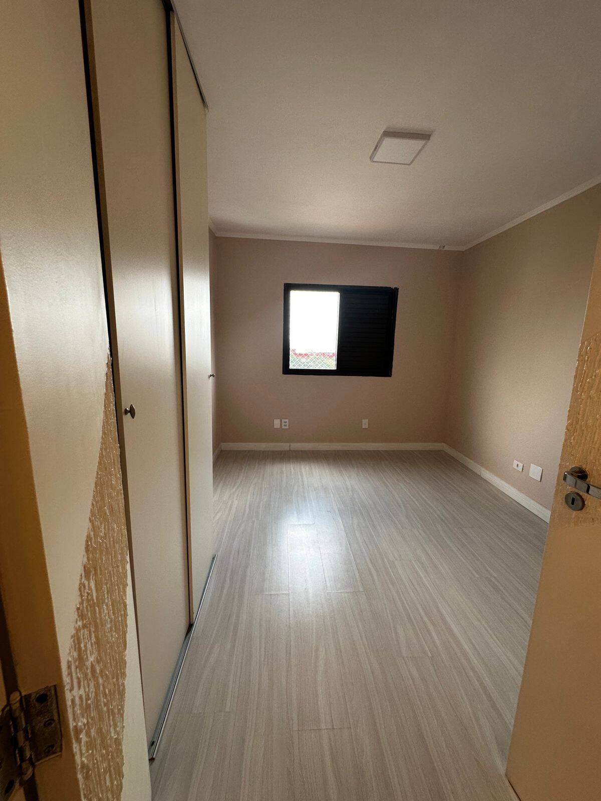 Apartamento à venda com 4 quartos, 188m² - Foto 21