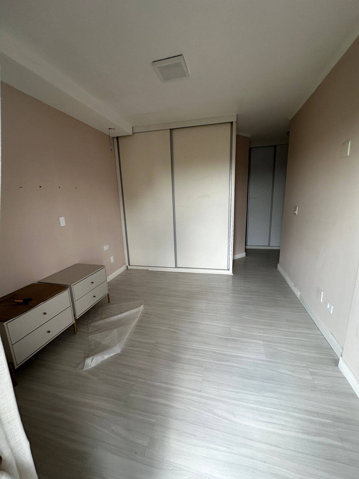 Apartamento à venda com 4 quartos, 188m² - Foto 25