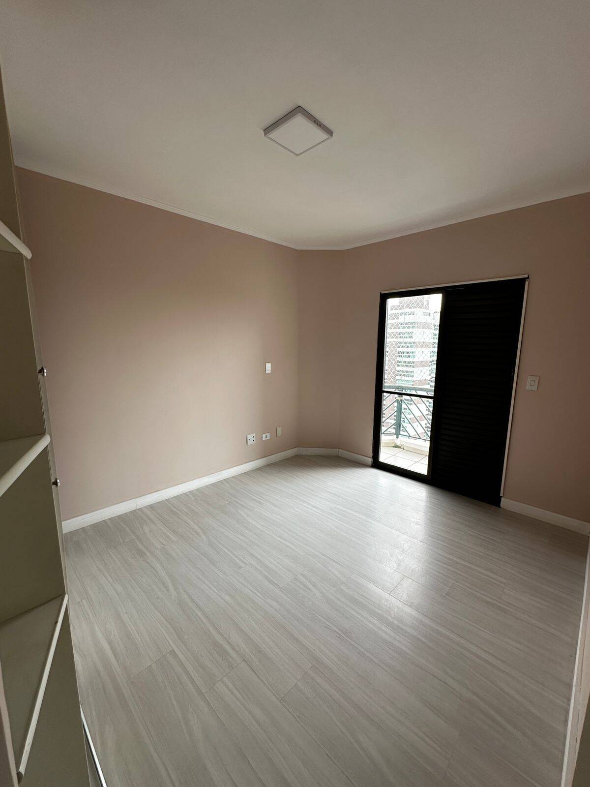 Apartamento à venda com 4 quartos, 188m² - Foto 10