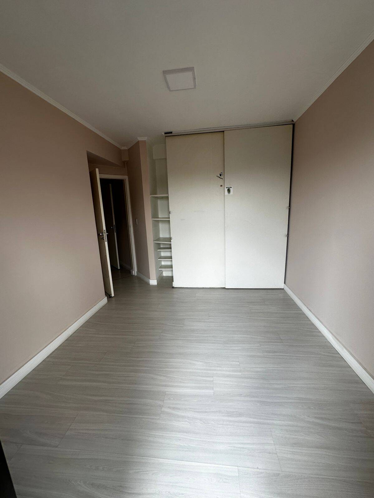 Apartamento à venda com 4 quartos, 188m² - Foto 11