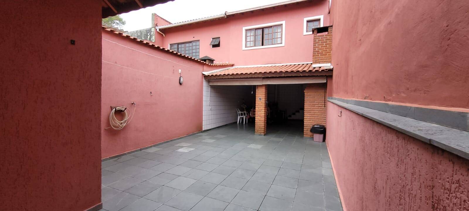 Casa à venda com 3 quartos, 208m² - Foto 26