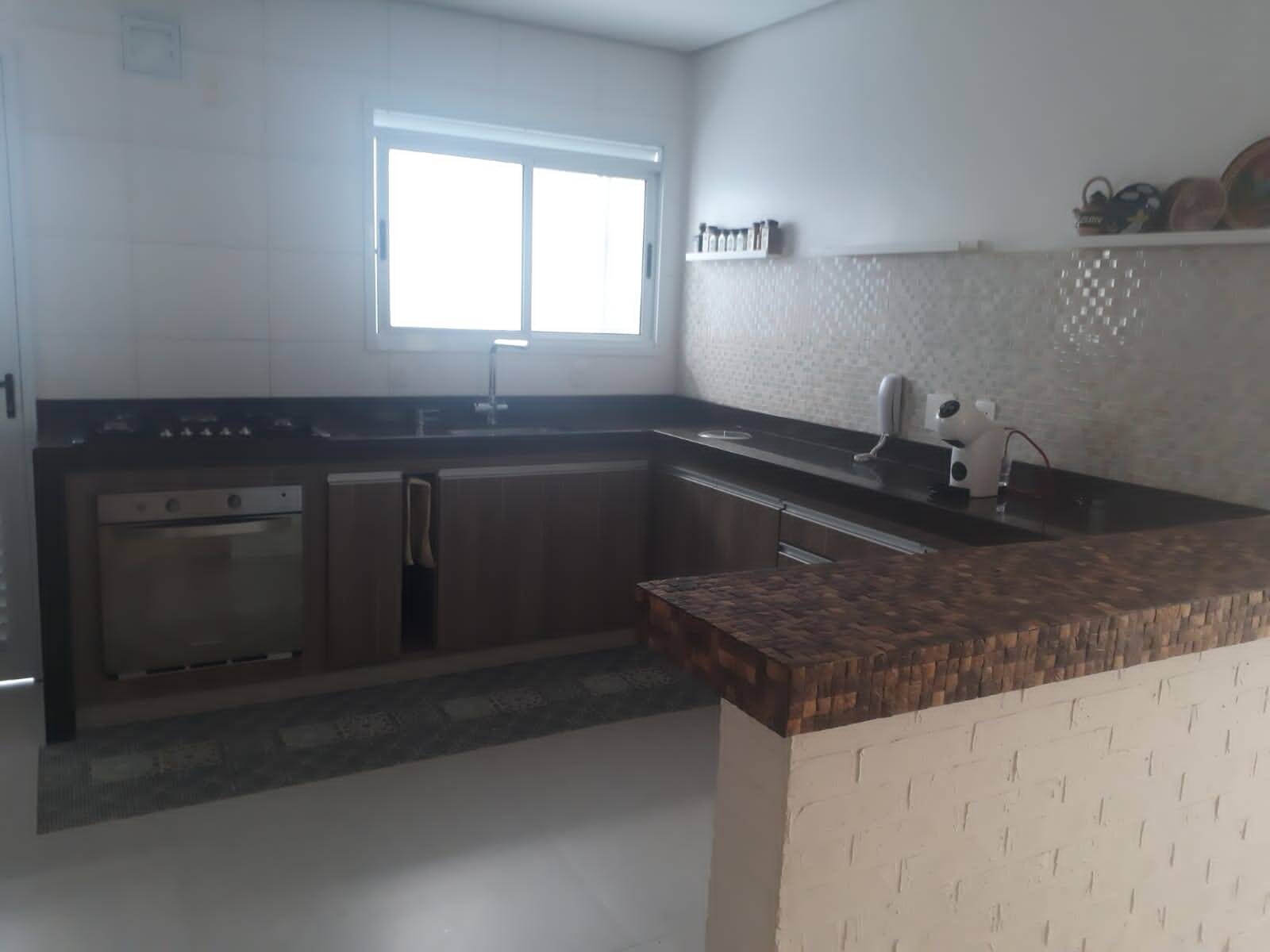 Casa à venda com 3 quartos, 220m² - Foto 26