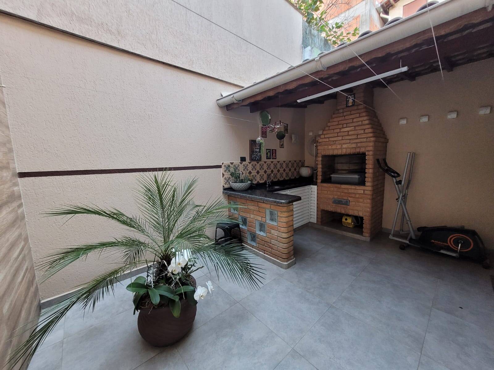 Casa à venda com 3 quartos, 170m² - Foto 7