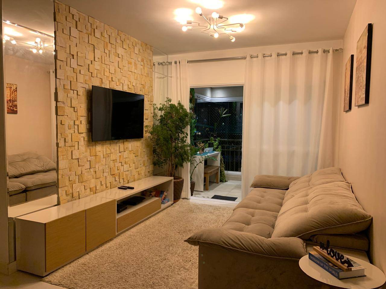 Apartamento à venda com 3 quartos, 97m² - Foto 1