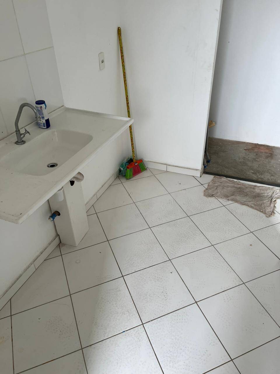 Apartamento à venda com 2 quartos, 44m² - Foto 13