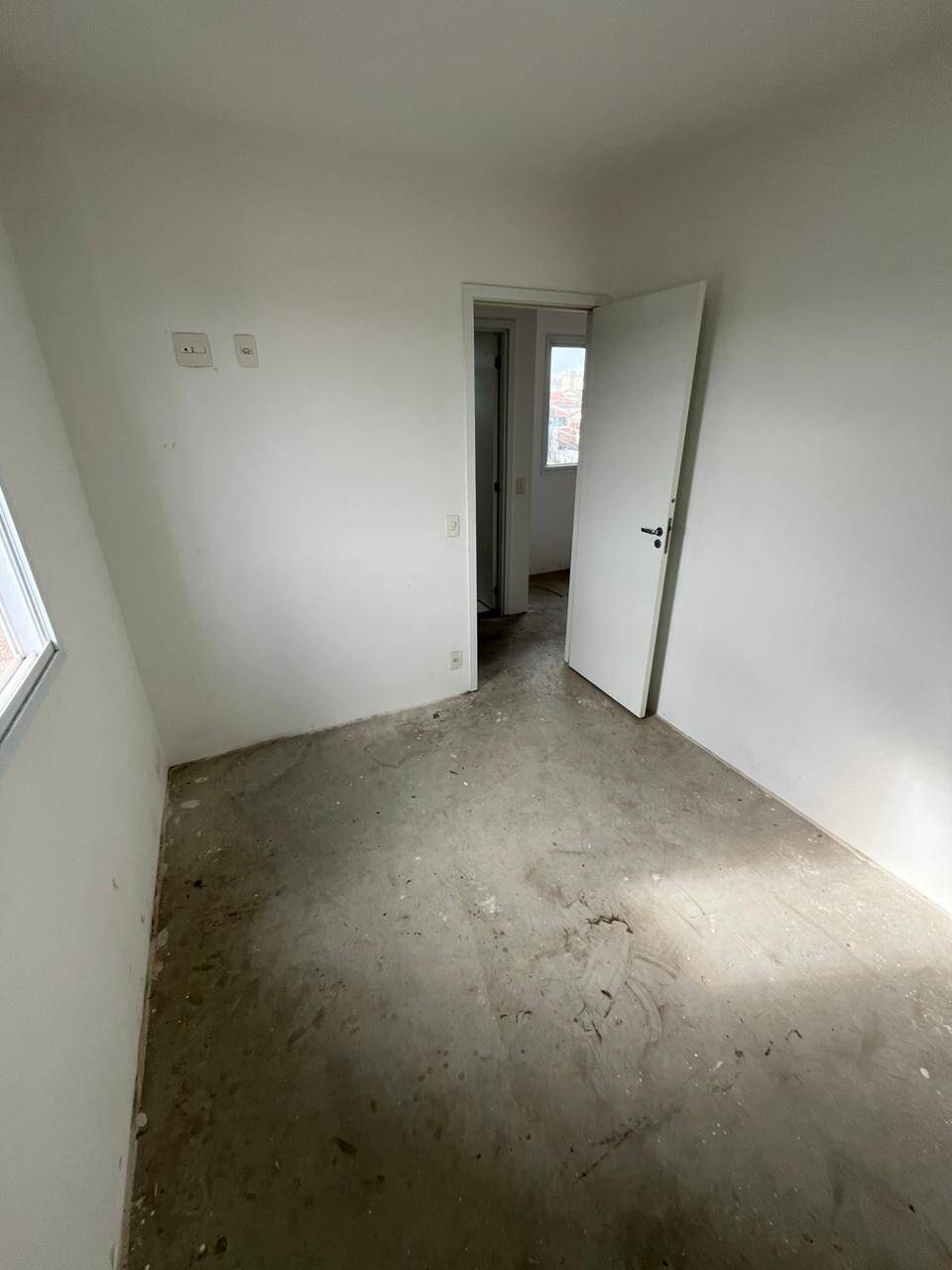 Apartamento à venda com 2 quartos, 44m² - Foto 18