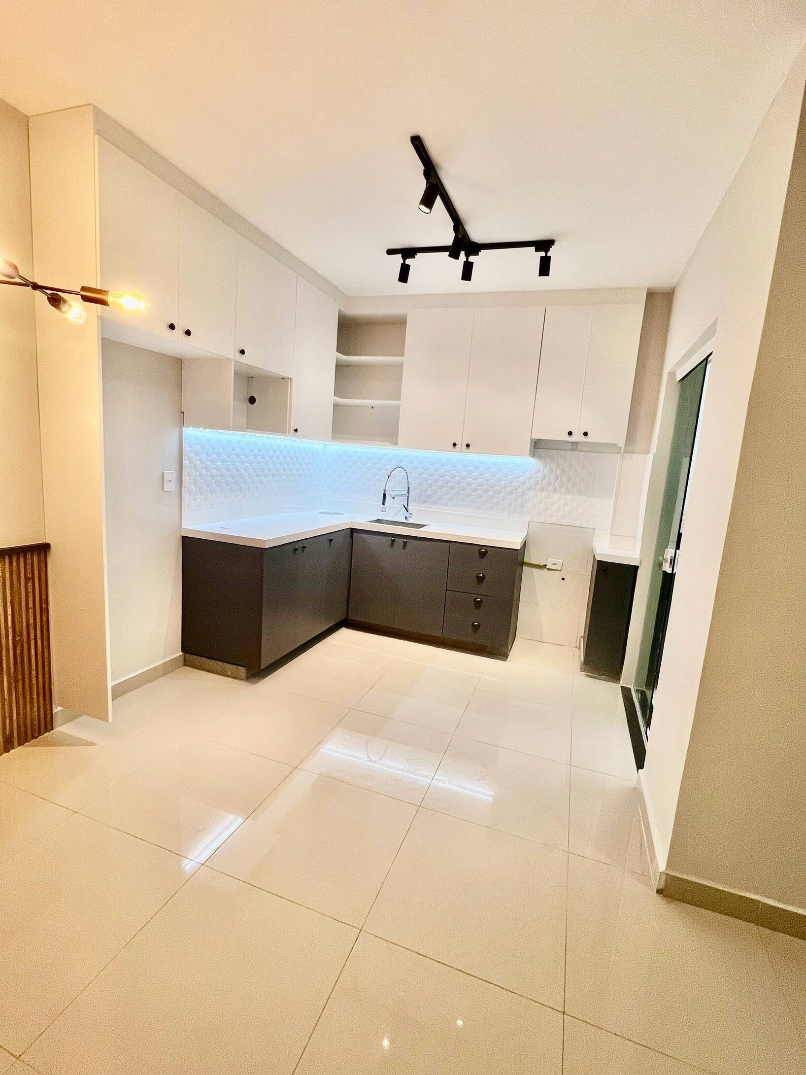 Apartamento à venda com 2 quartos, 57m² - Foto 1