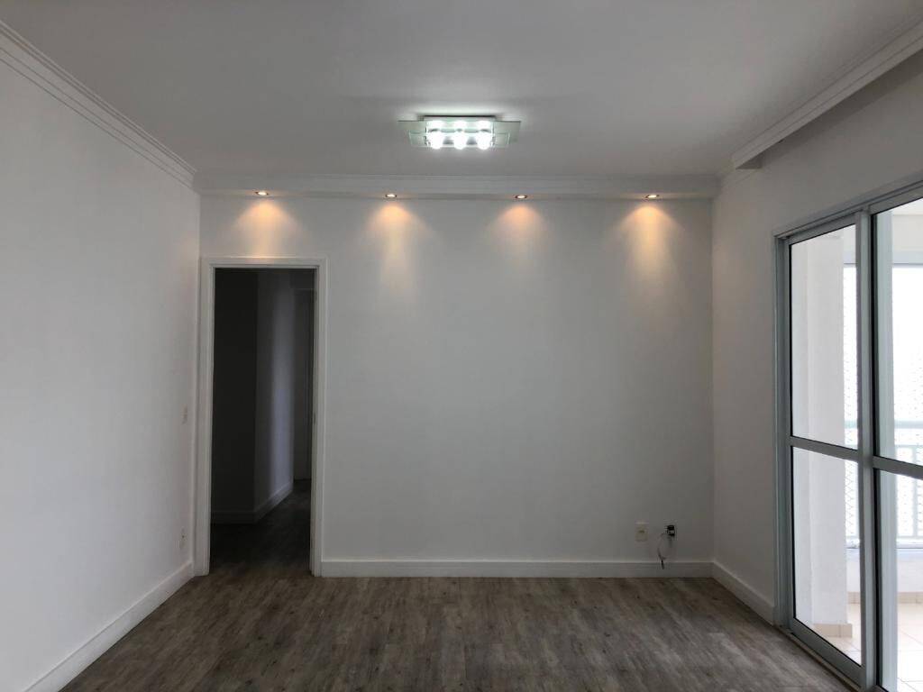 Apartamento à venda com 3 quartos, 107m² - Foto 8