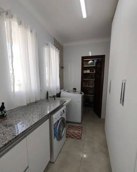 Casa à venda com 3 quartos, 295m² - Foto 17