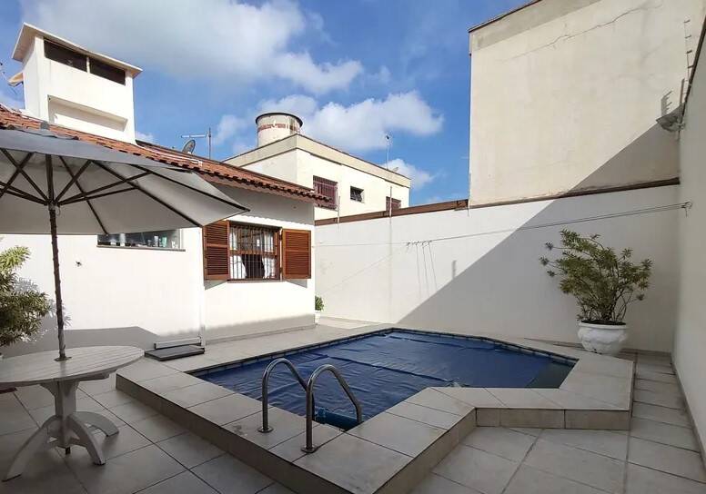 Casa à venda com 3 quartos, 295m² - Foto 4