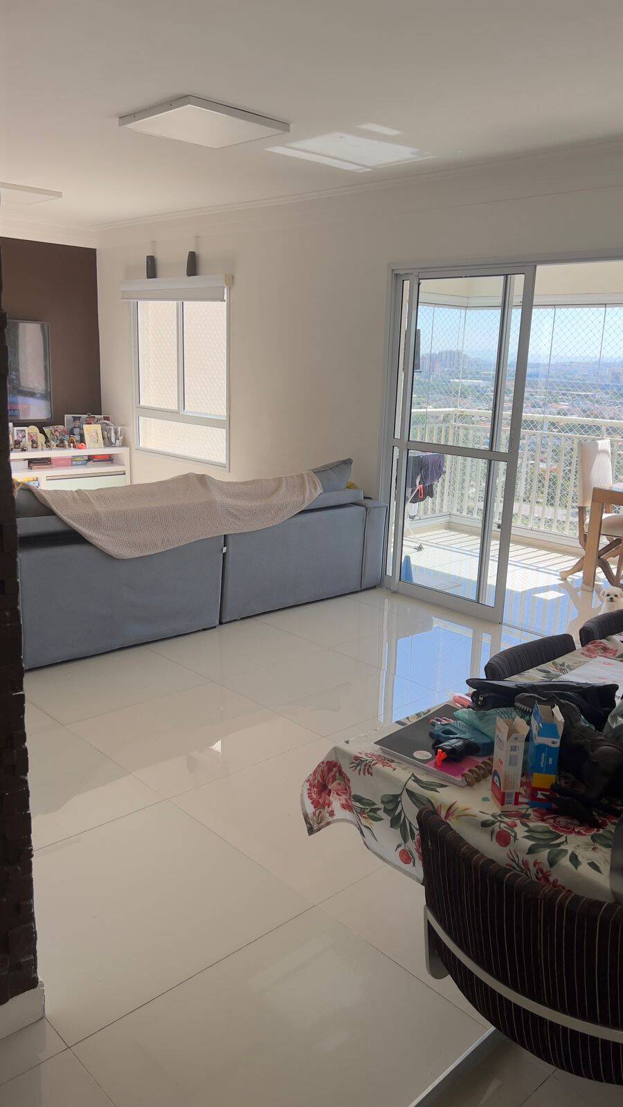 Apartamento à venda com 3 quartos, 123m² - Foto 2