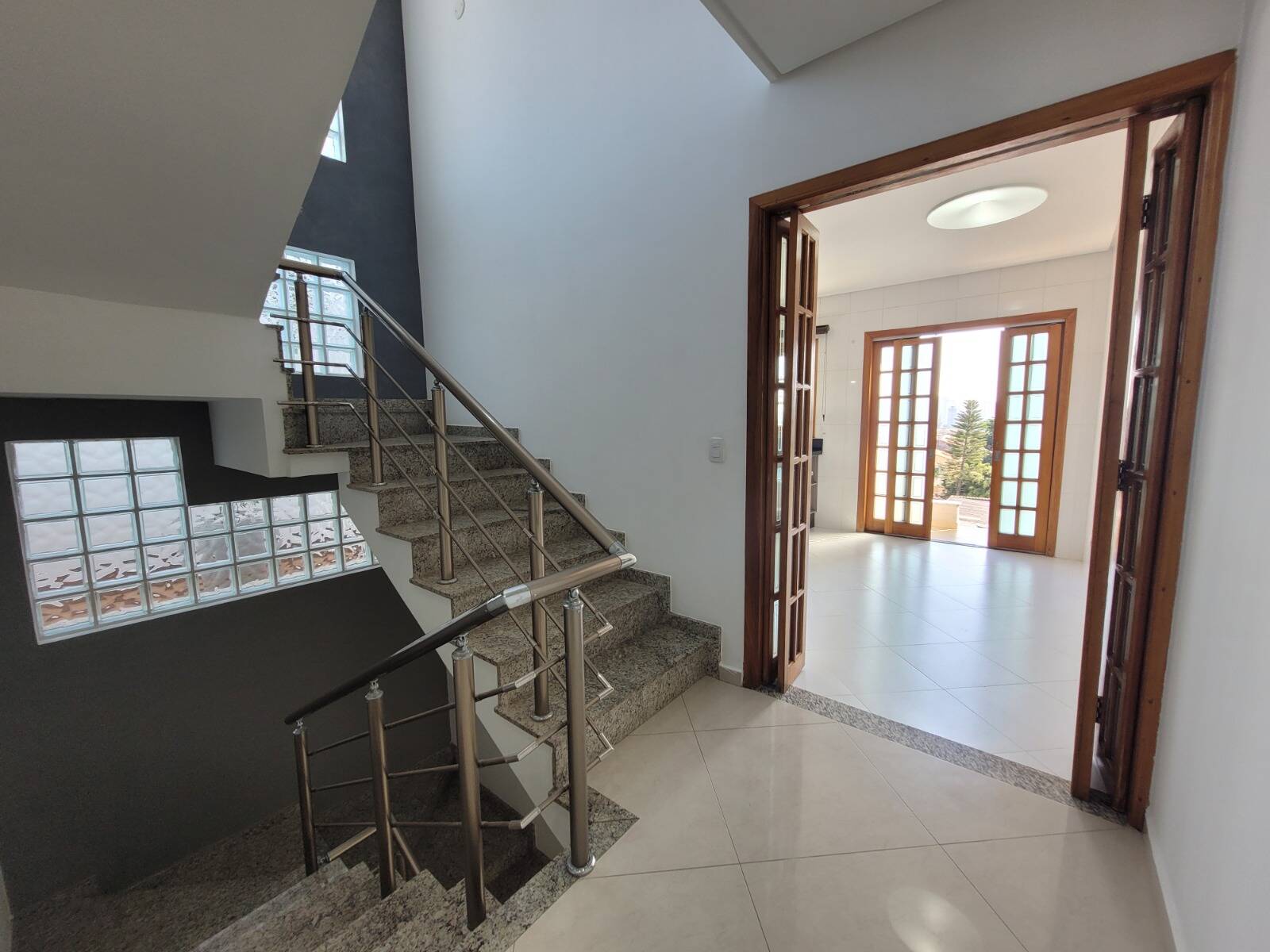 Sobrado à venda com 3 quartos, 235m² - Foto 8