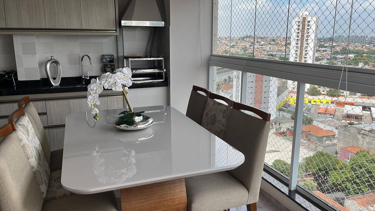 Apartamento à venda com 2 quartos, 93m² - Foto 1