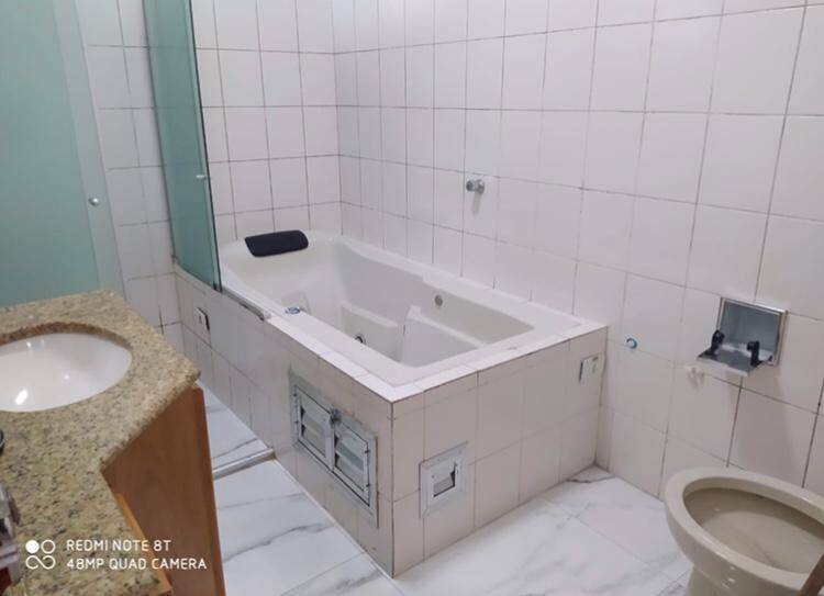 Casa à venda com 5 quartos, 258m² - Foto 12