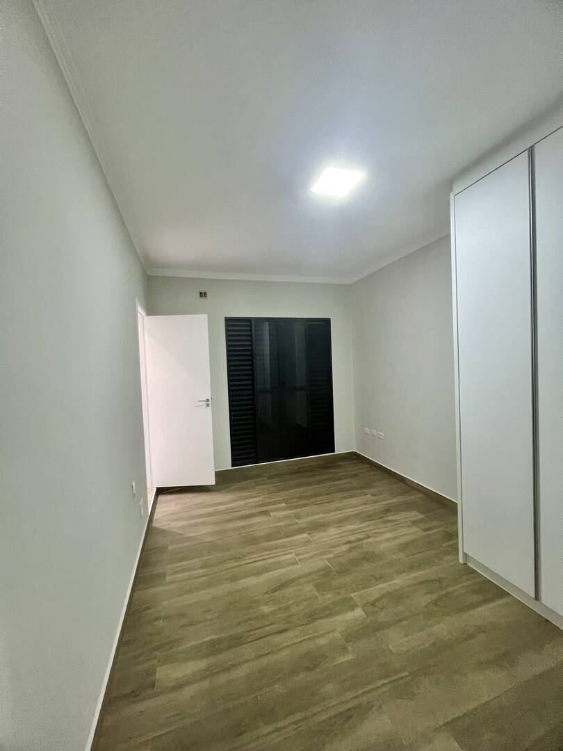 Casa à venda com 3 quartos, 160m² - Foto 18