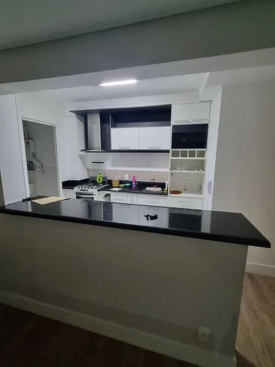 Apartamento à venda com 2 quartos, 91m² - Foto 2