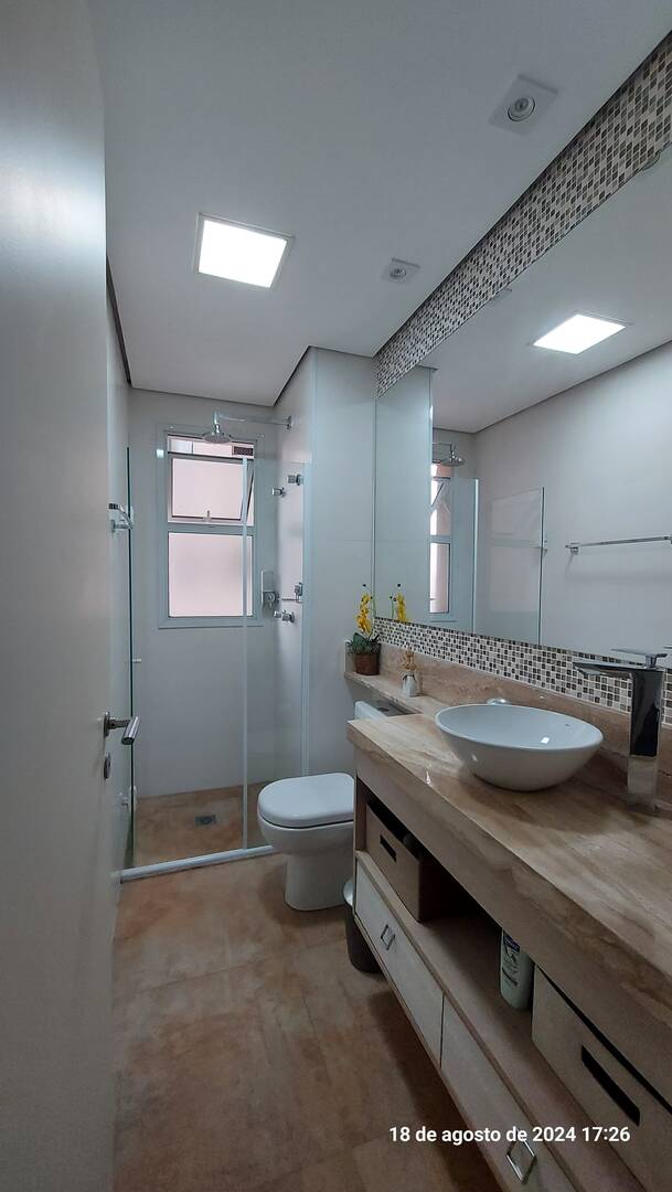 Apartamento à venda com 3 quartos, 123m² - Foto 8