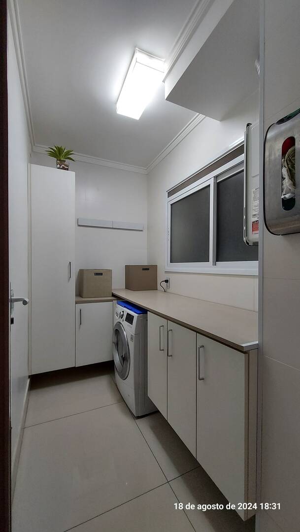 Apartamento à venda com 3 quartos, 123m² - Foto 12