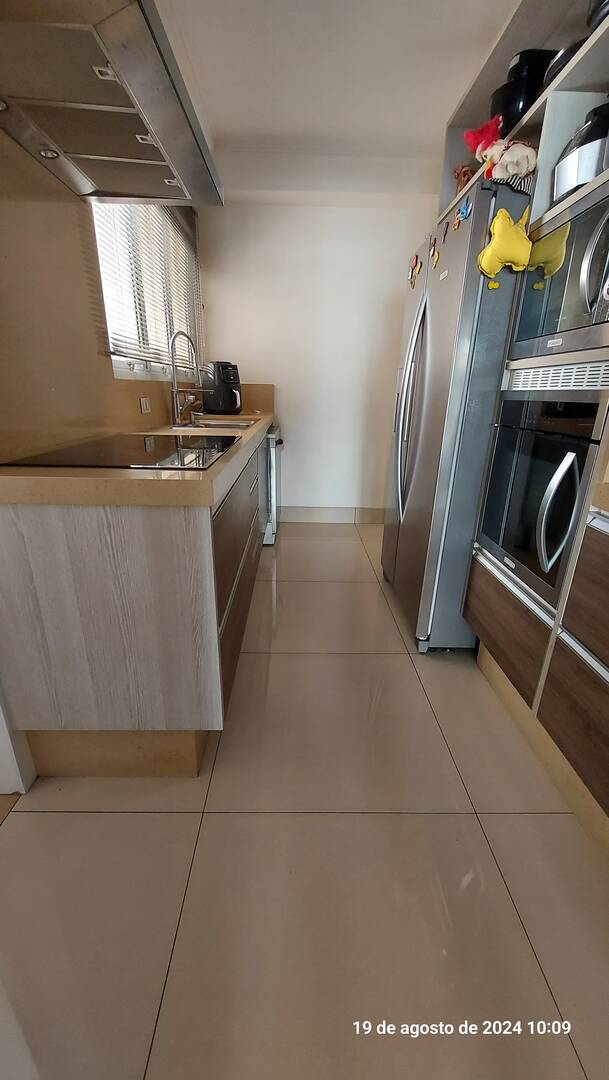 Apartamento à venda com 3 quartos, 123m² - Foto 18