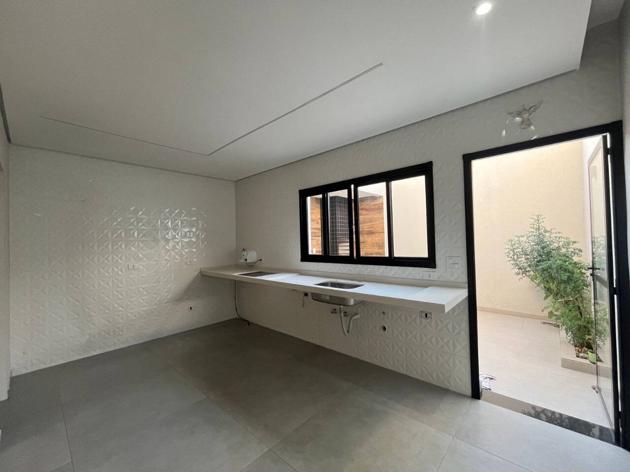 Casa à venda com 3 quartos, 179m² - Foto 16